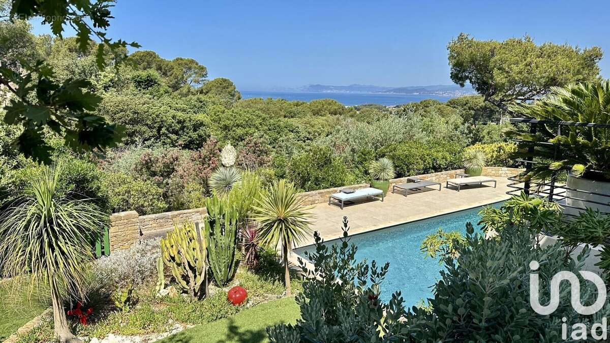 Photo 1 - Maison à SIX-FOURS-LES-PLAGES