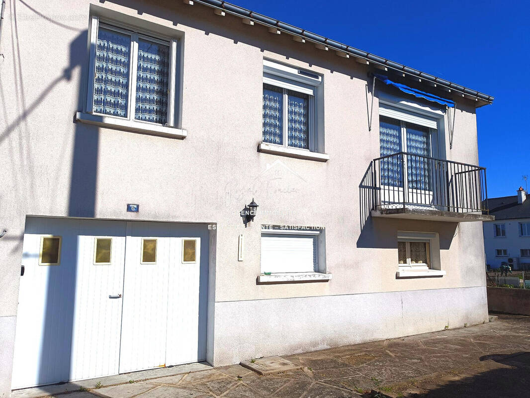 Pavillon mitoyen de 79 M2 hab - Lettre C DPE - Maison à LIGUEIL