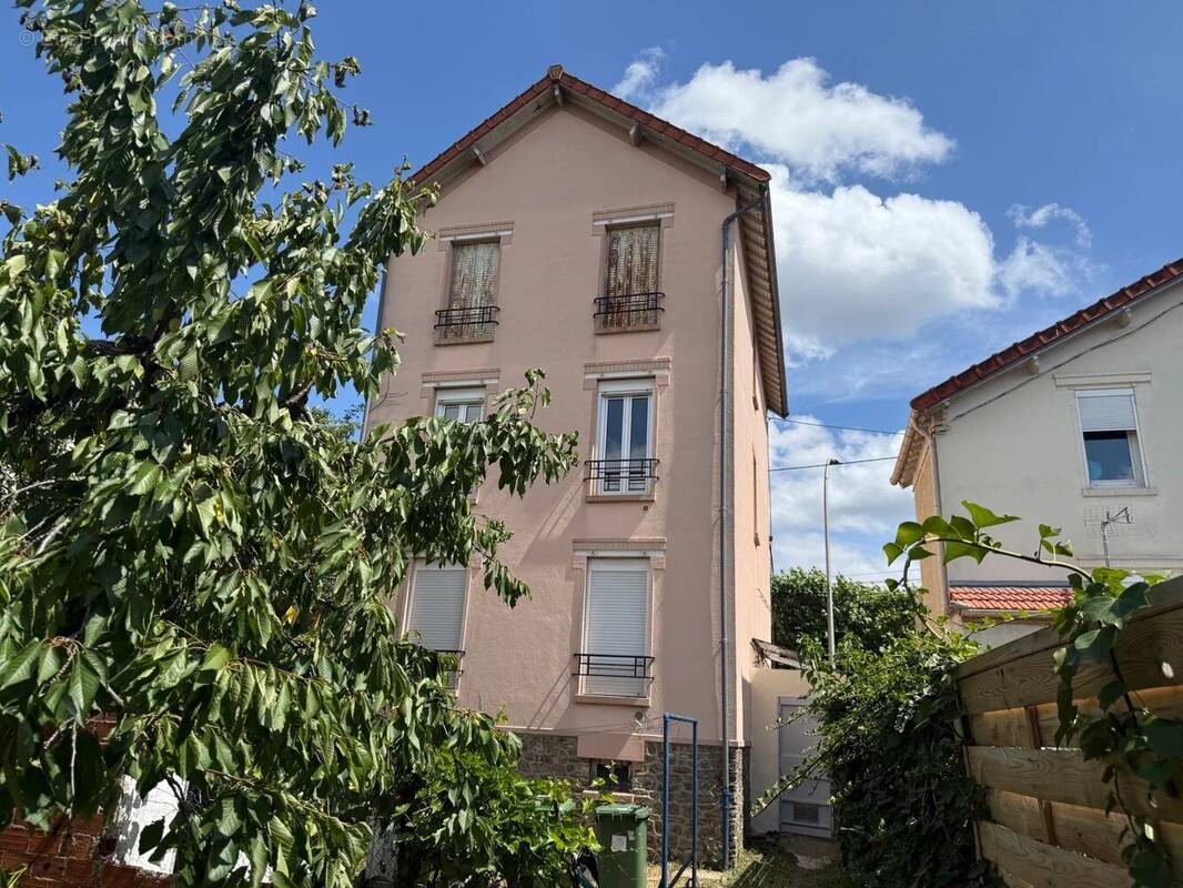 Appartement à VILLENEUVE-SAINT-GEORGES