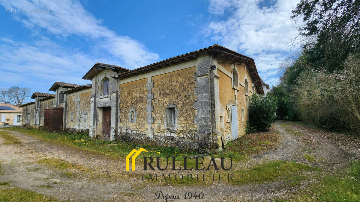 Maison à LUGON-ET-L&#039;ILE-DU-CARNAY