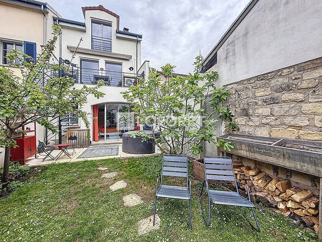 Maison à CROISSY-SUR-SEINE
