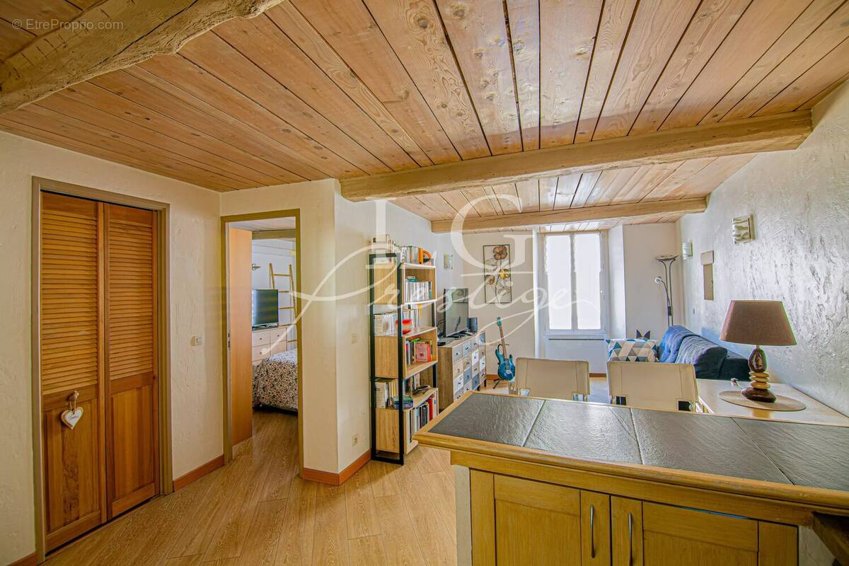 Appartement à SEILLANS