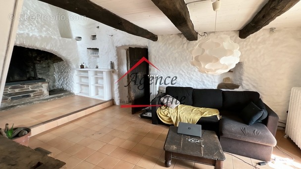Maison à PORTES