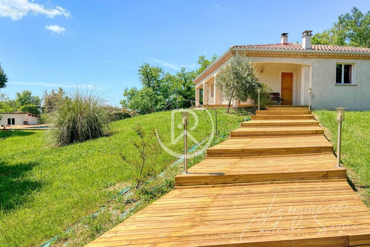 Villa Piscine Campagne - Maison à BEAUMONT-DE-LOMAGNE