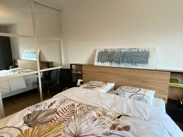 Appartement à COLLONGES-SOUS-SALEVE