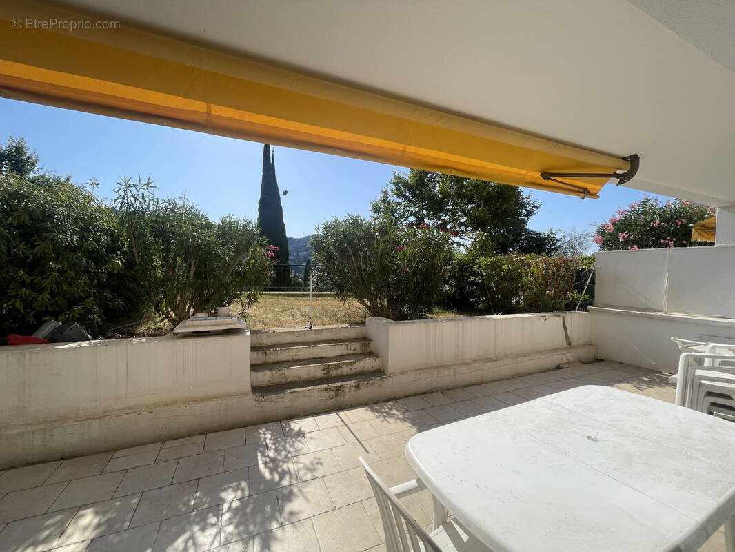 Appartement à LE CANNET