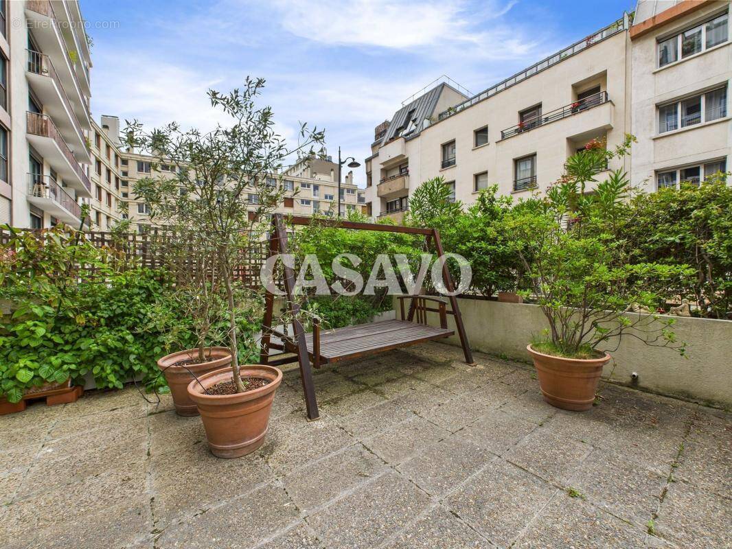 Appartement à PARIS-15E