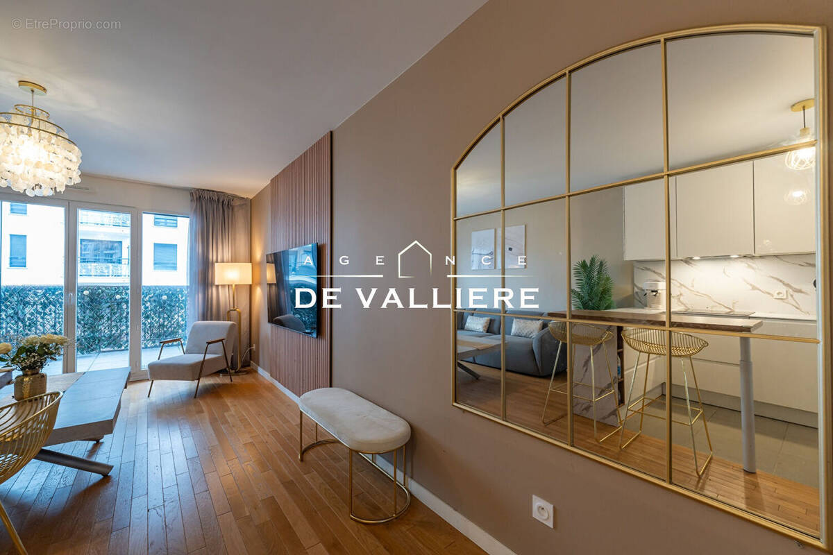 Appartement à SURESNES