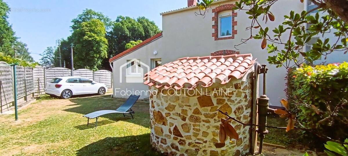 Photo 1 - Maison à VENANSAULT