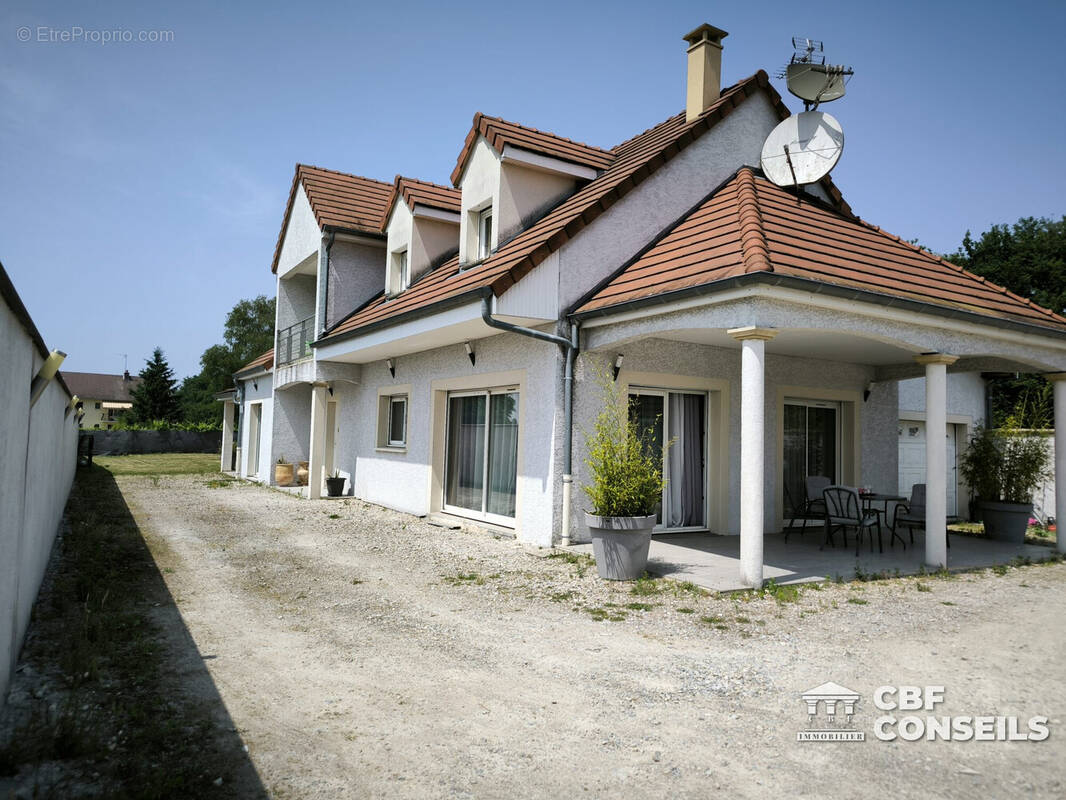 Maison à SAINT-MARCEL