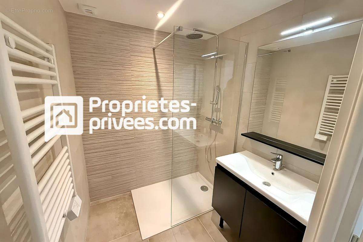 Appartement à VENCE