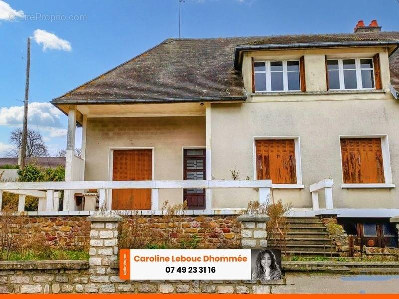 Maison à REMALARD