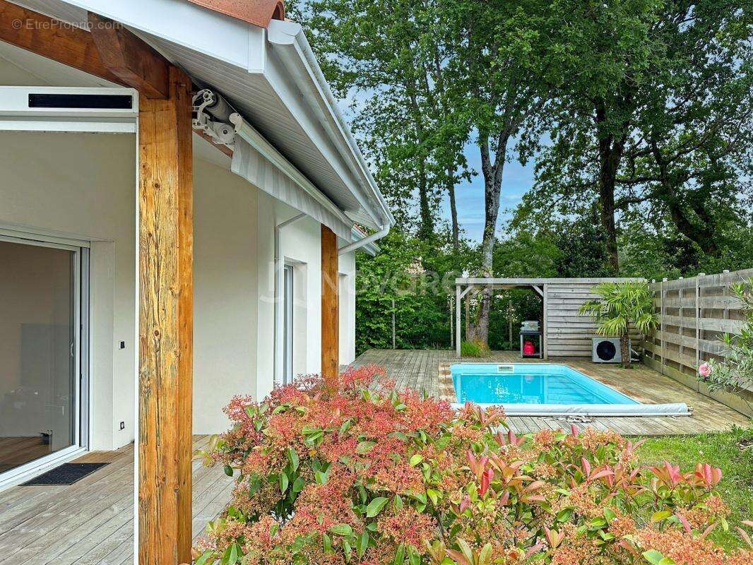 Maison à TOSSE