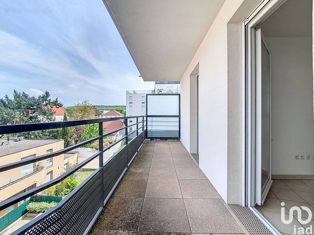 Photo 1 - Appartement à LIVRY-GARGAN