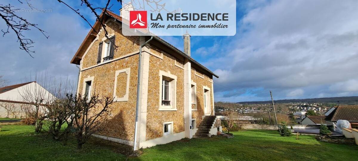 Maison à MAULE