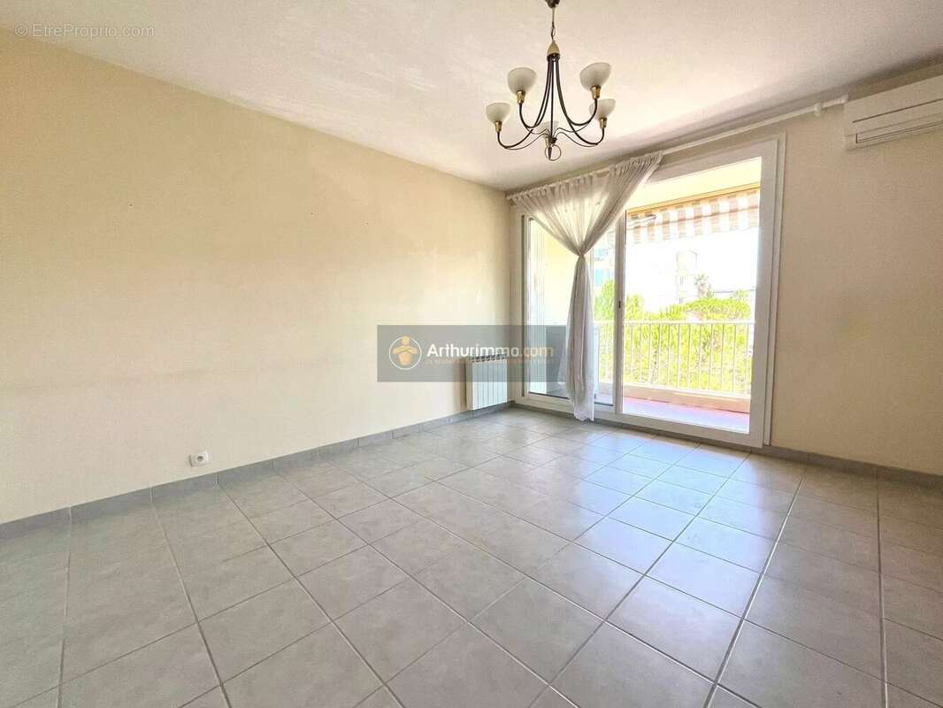 Appartement à SAINT-RAPHAEL