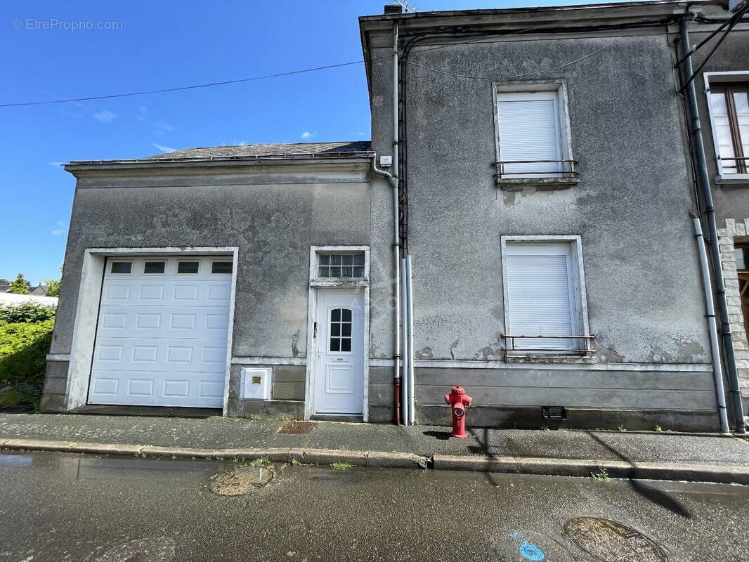 Maison à SABLE-SUR-SARTHE