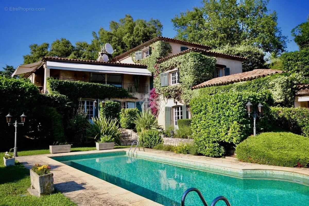 Maison à LA COLLE-SUR-LOUP