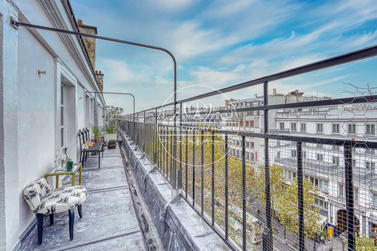 Appartement à PARIS-2E