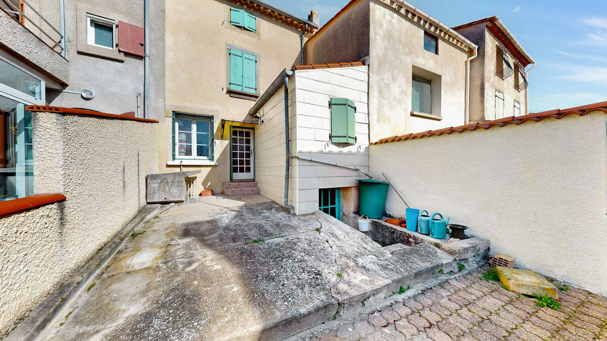Maison à BELVEZE-DU-RAZES