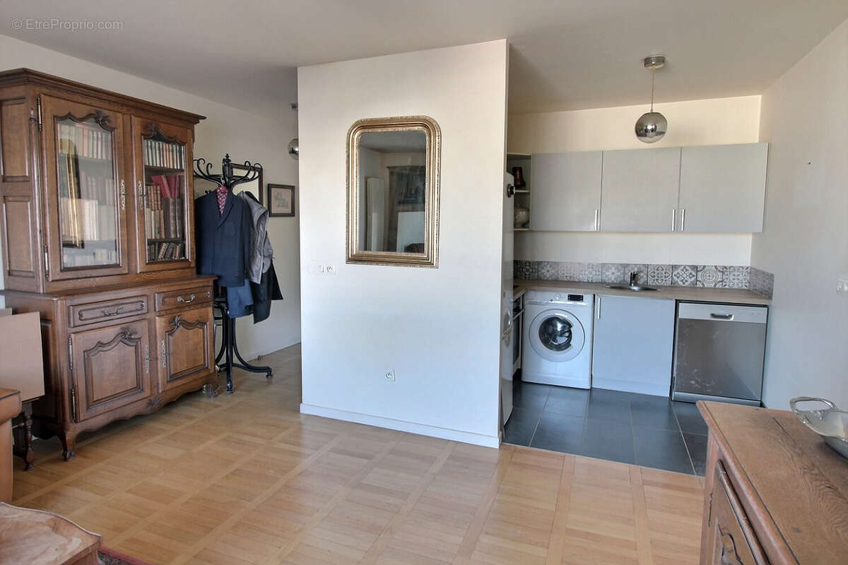 Appartement à SURESNES