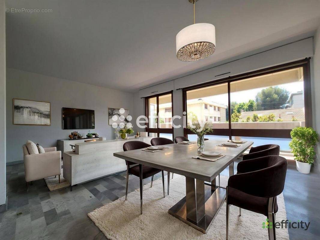 Appartement à MARSEILLE-8E