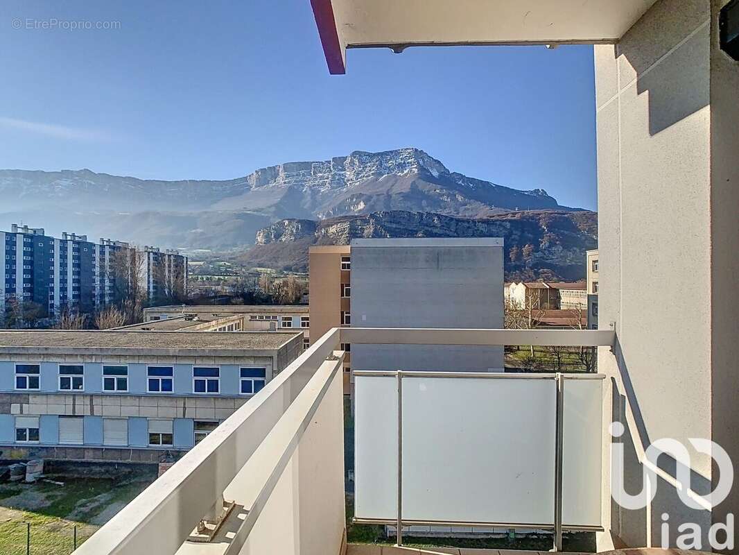 Photo 3 - Appartement à LE PONT-DE-CLAIX