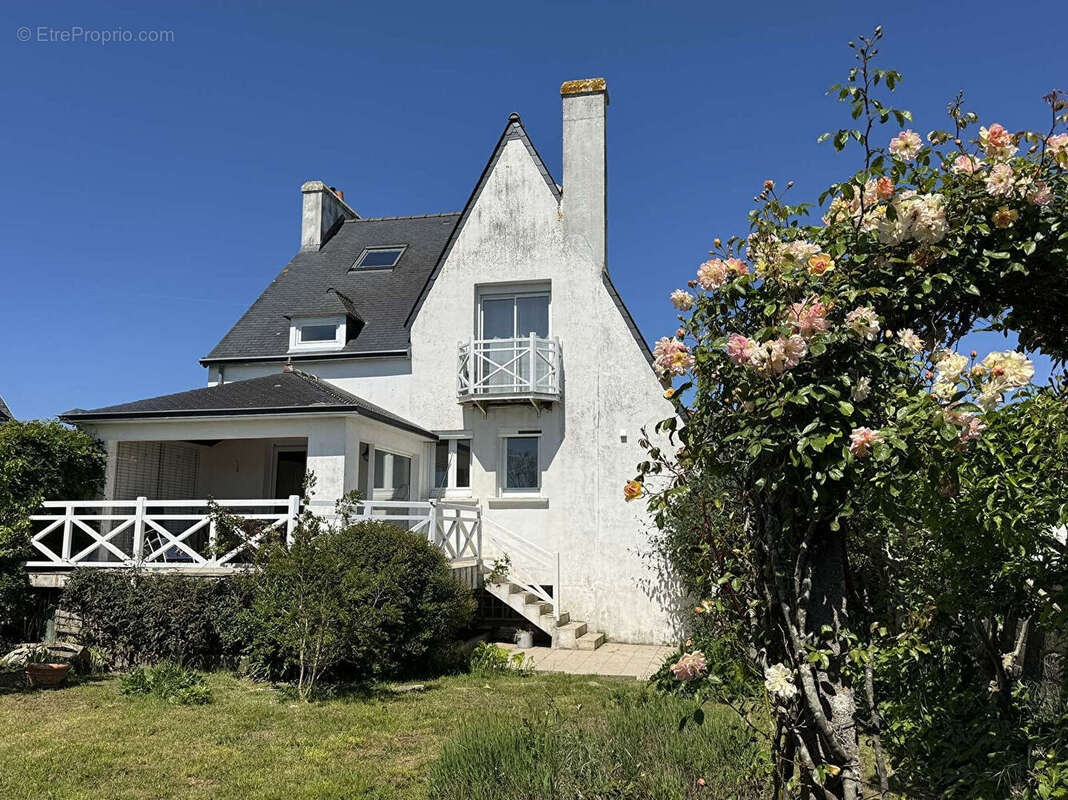 Maison à AUDIERNE