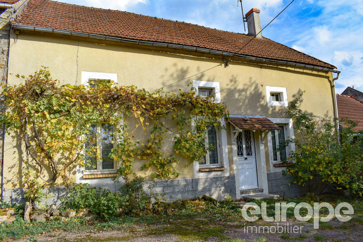 Maison à LORMES