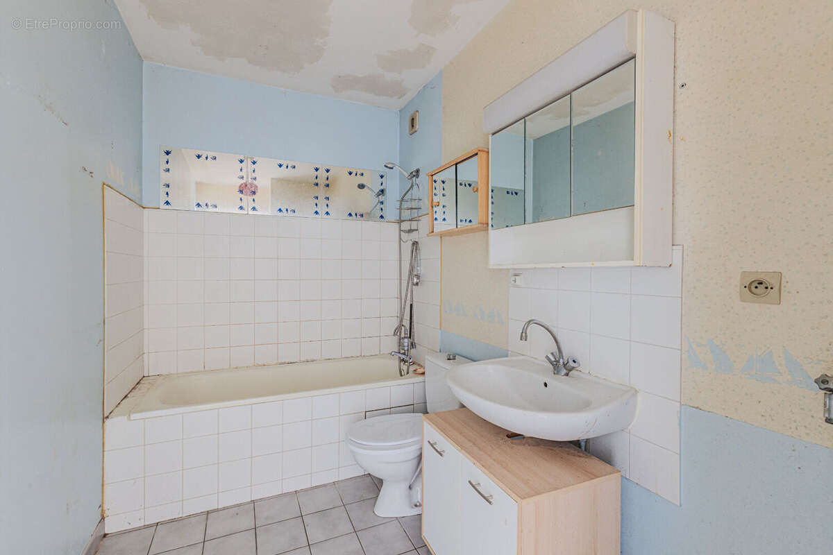 Appartement à PARIS-20E