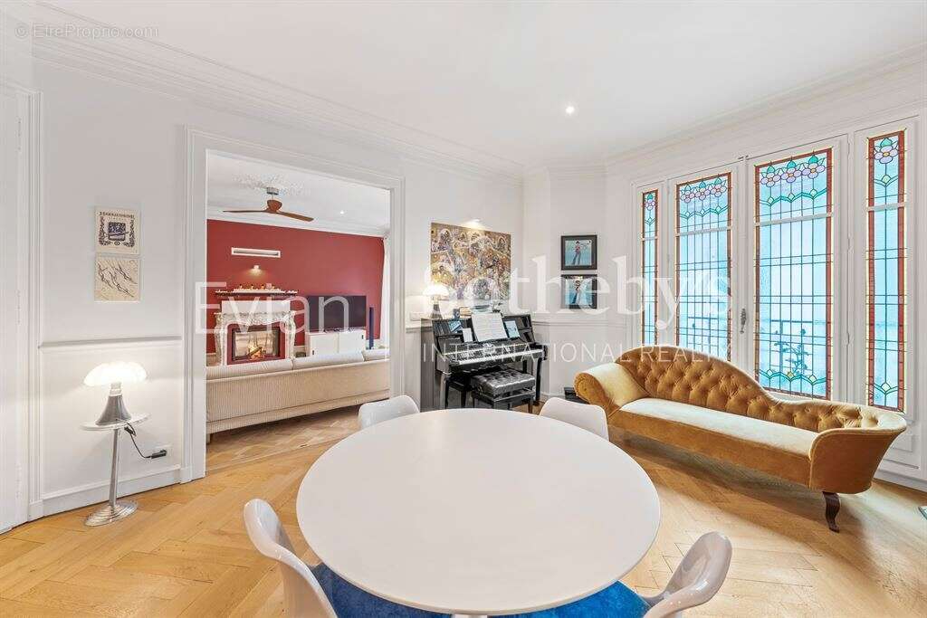 Appartement à EVIAN-LES-BAINS