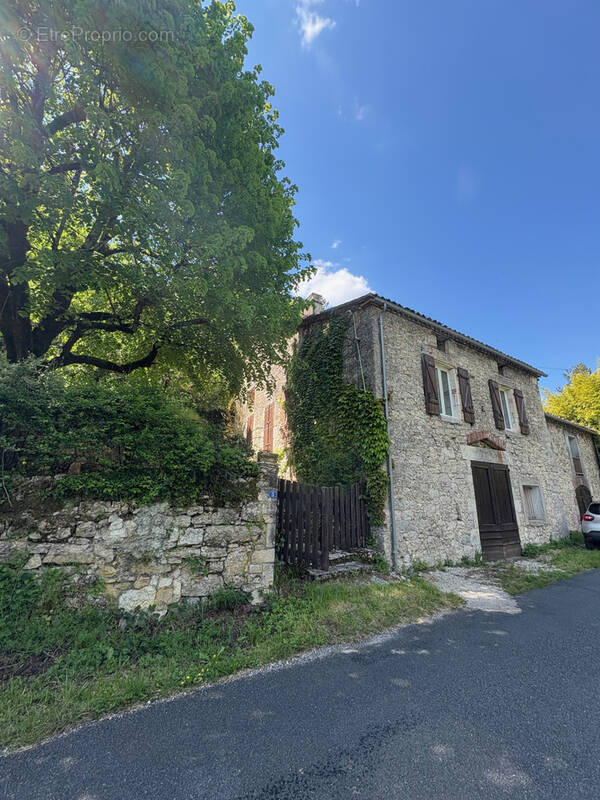 Maison à CASTELFRANC