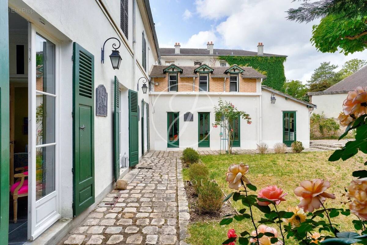 Appartement à CROISSY-SUR-SEINE