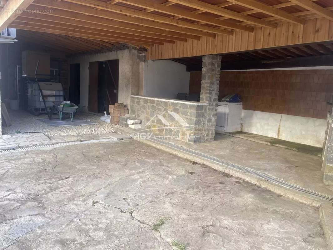 Maison à LES MAGES