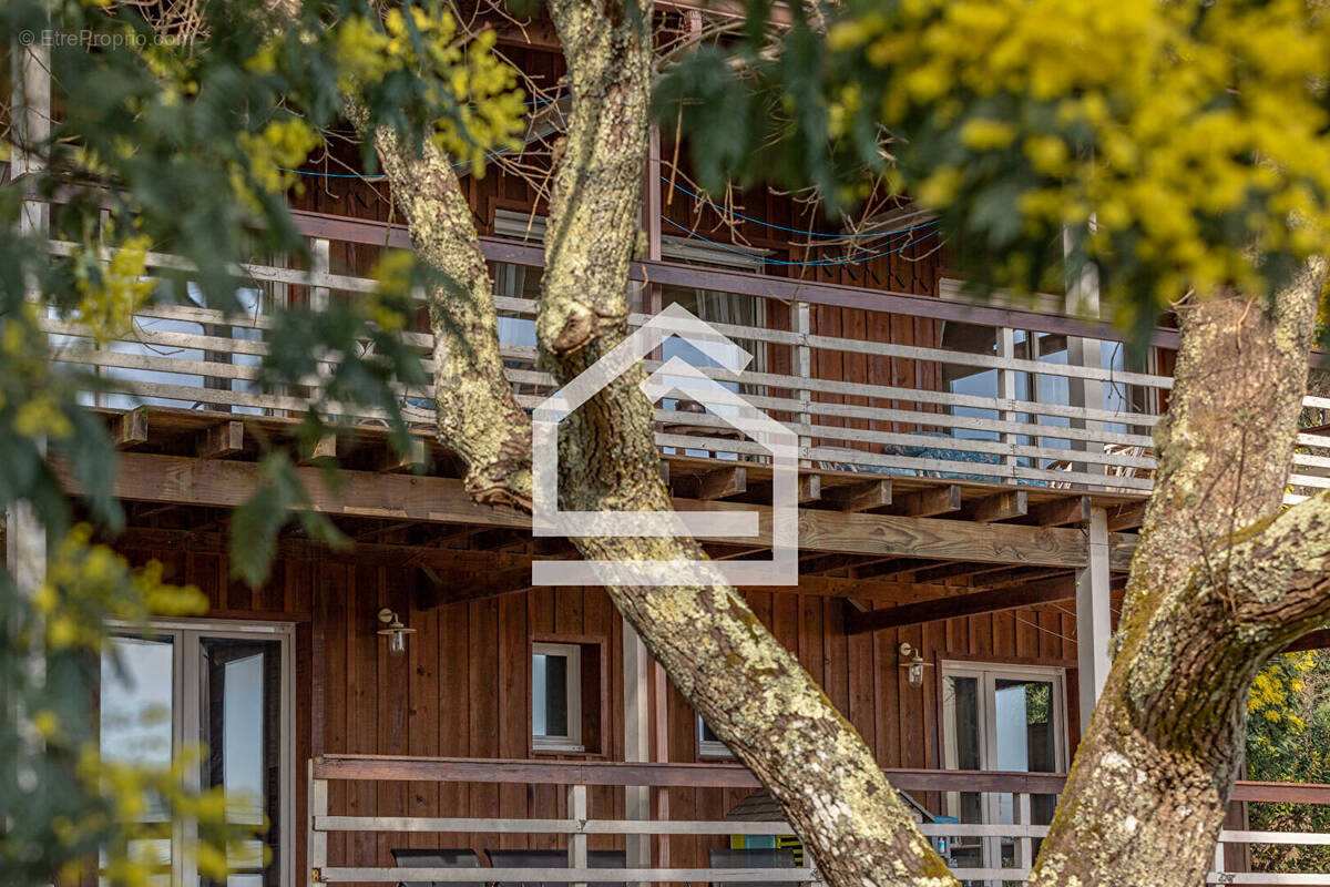 Maison à LACANAU