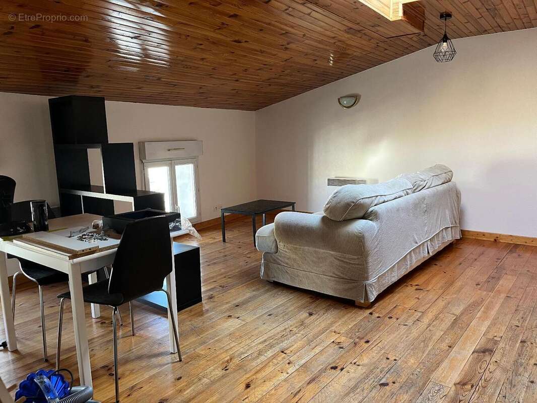   - Appartement à CASTRES