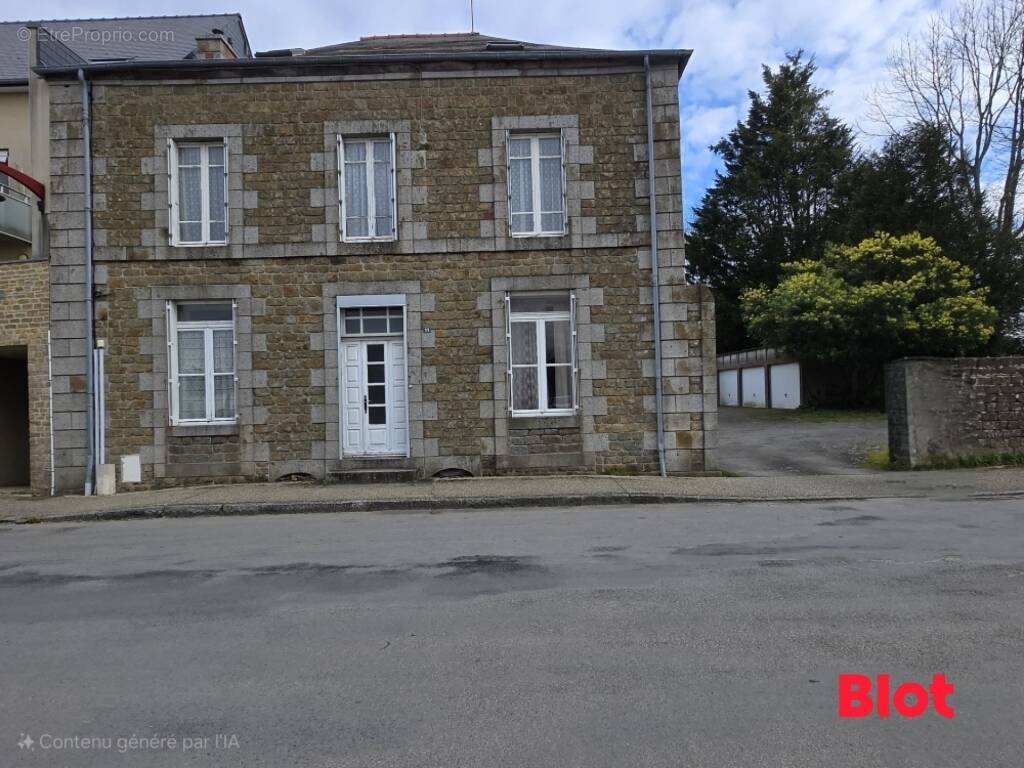 Maison à SAINT-BRICE-EN-COGLES