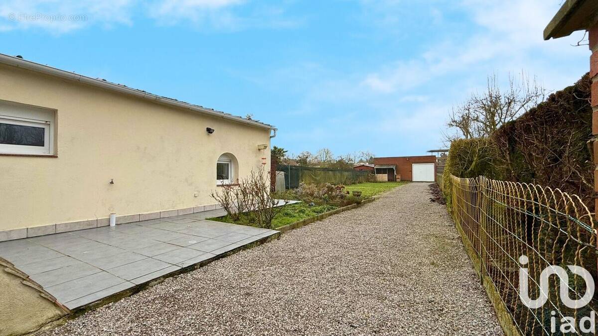 Photo 1 - Maison à HAZEBROUCK