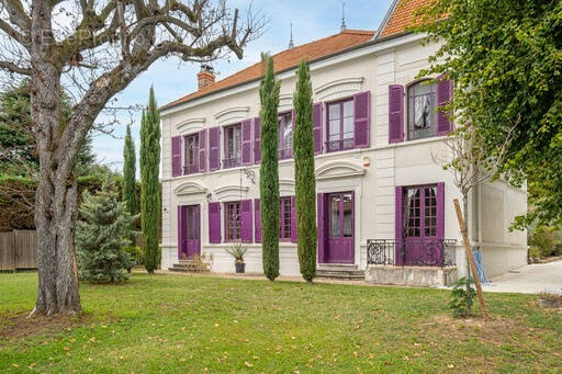 Maison à CALUIRE-ET-CUIRE