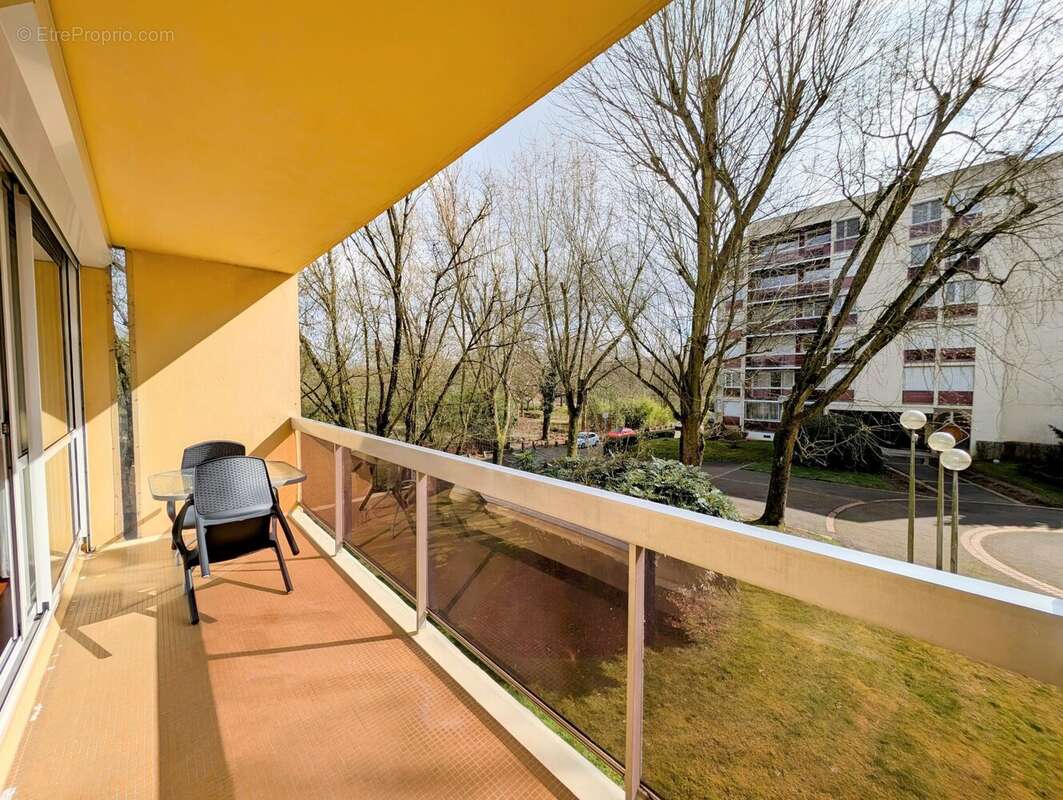 Appartement à ELANCOURT