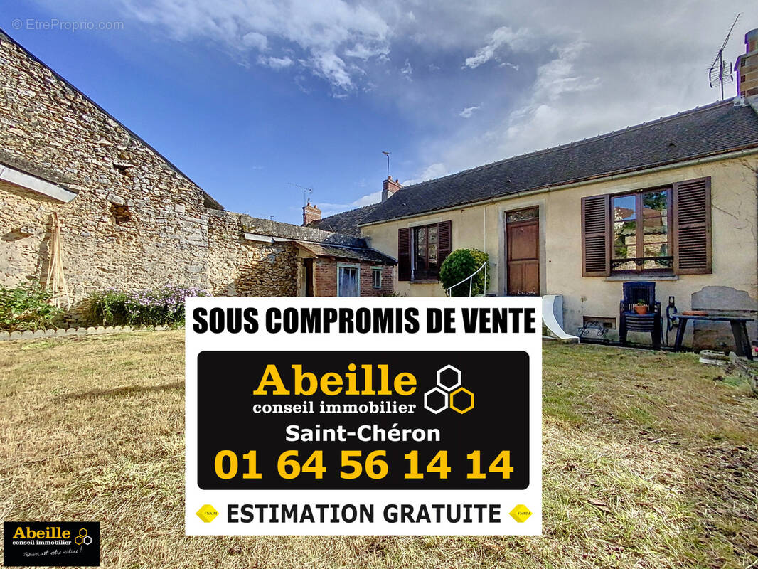 Maison à SAINT-CHERON