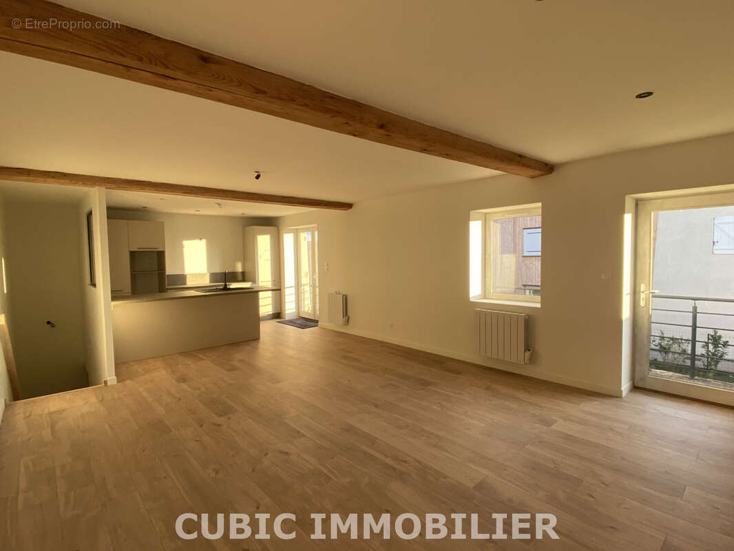 Maison à ARNAS