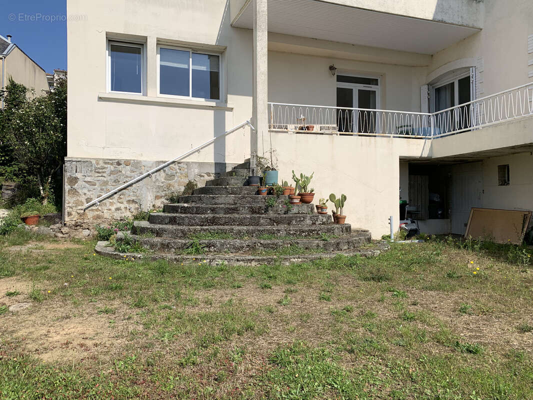 Maison à POUZAUGES