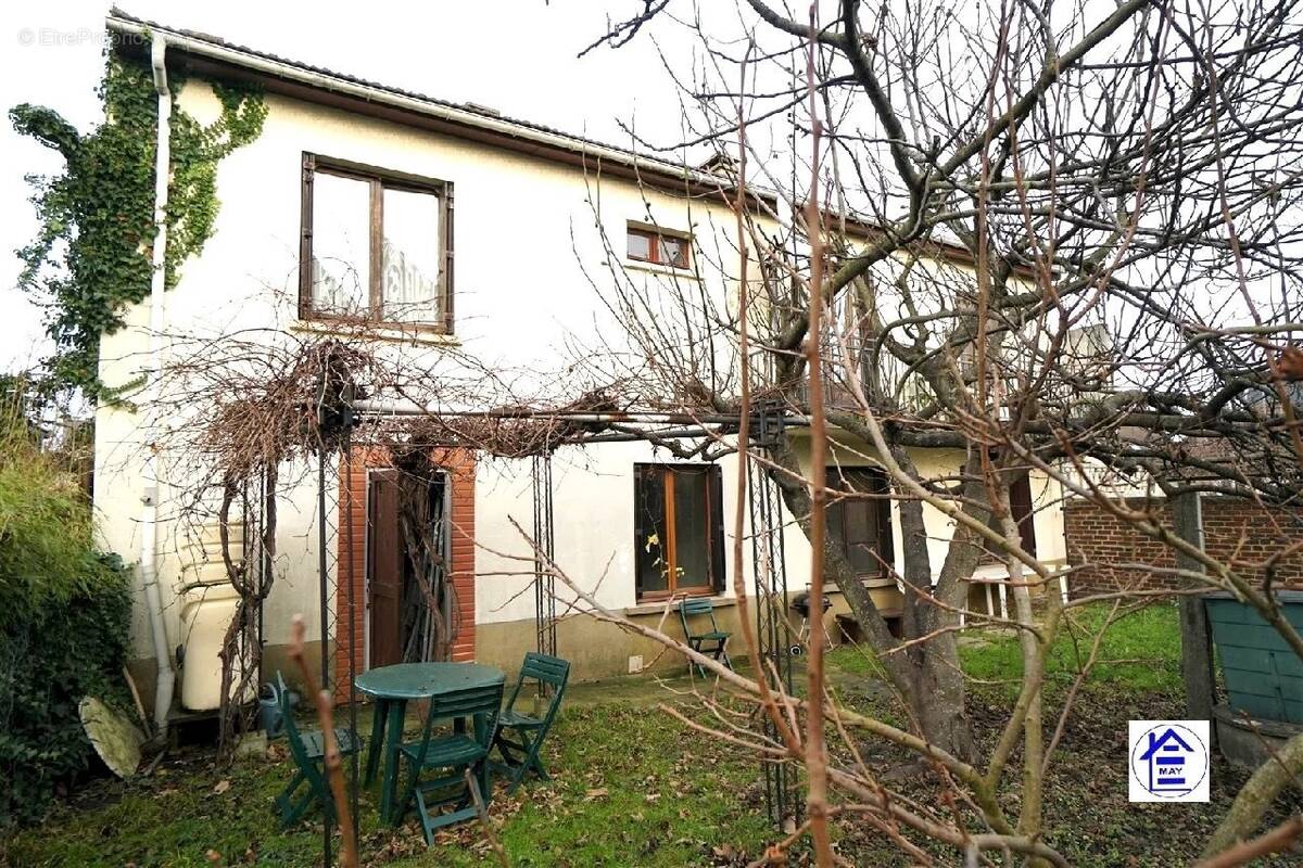 Maison à AULNAY-SOUS-BOIS
