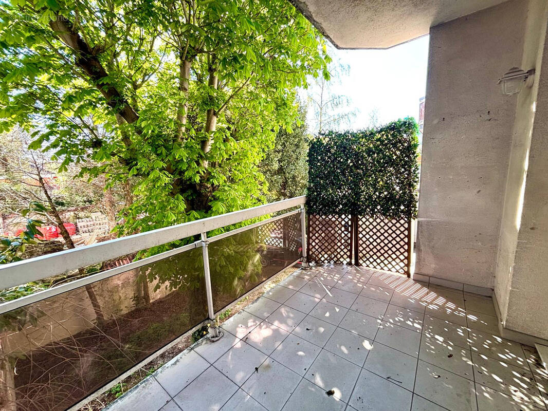 Appartement à SAINT-MAUR-DES-FOSSES