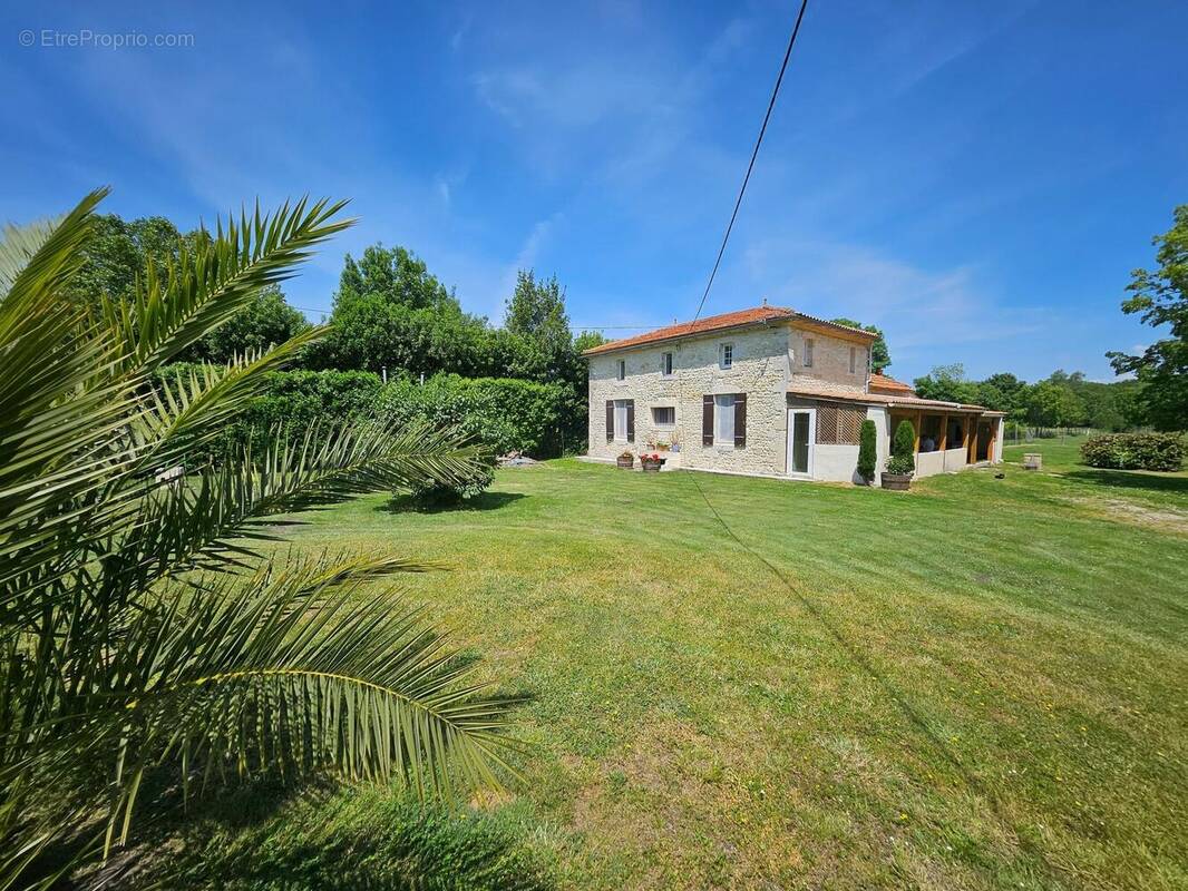 Photo 1 - Maison à BEGADAN