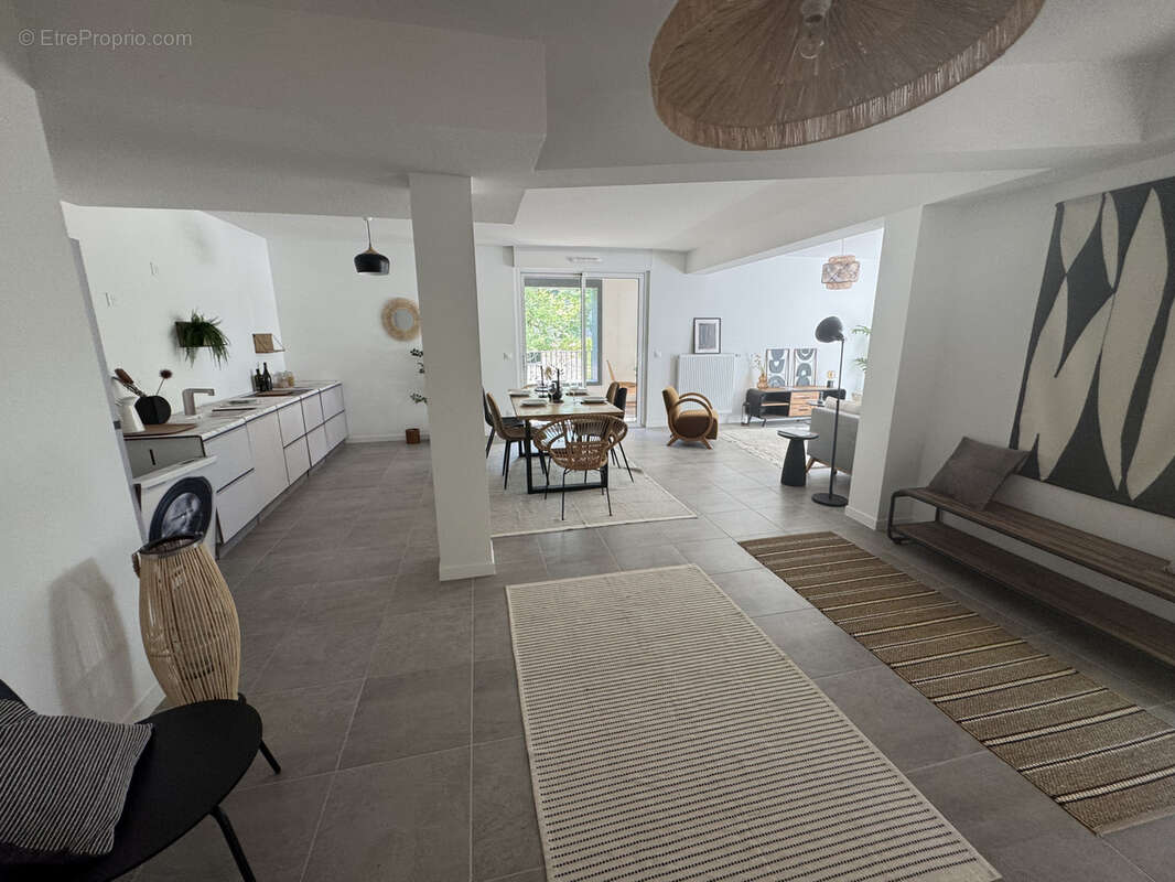Appartement à BORDEAUX