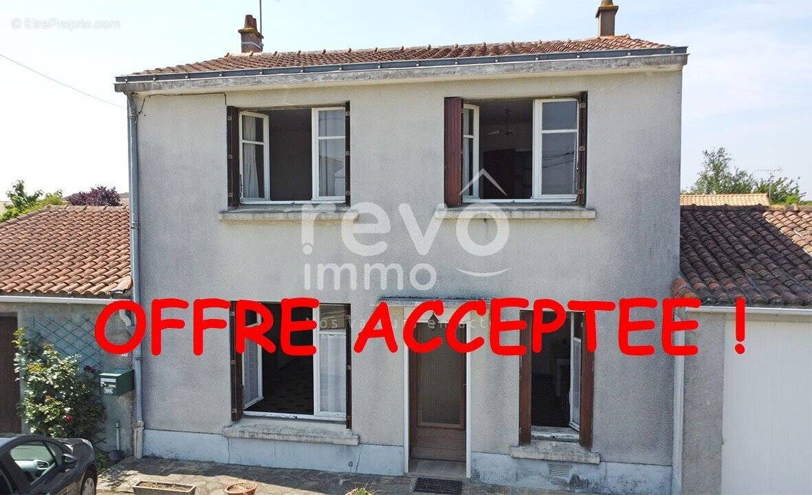 Maison à LA VARENNE