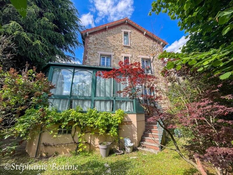 Maison à ERMONT