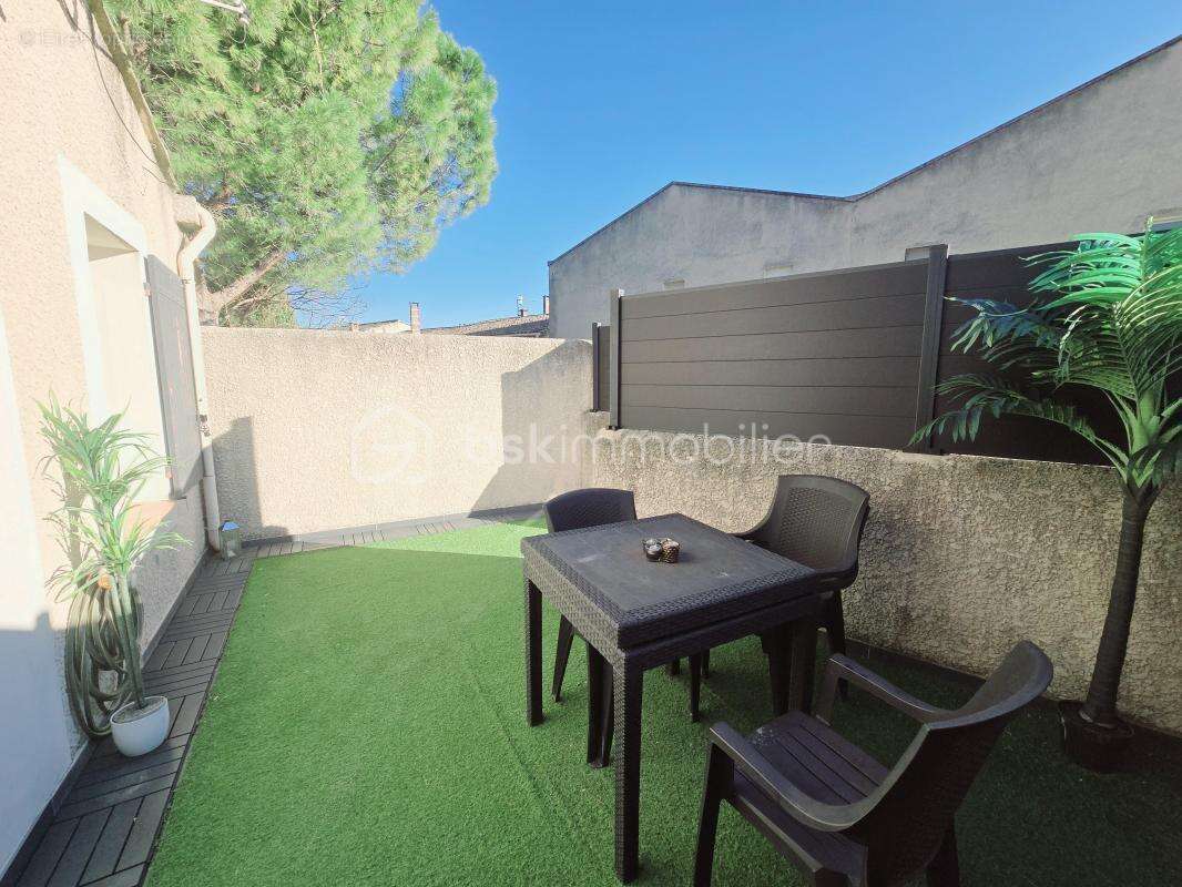 Appartement à VILLELAURE